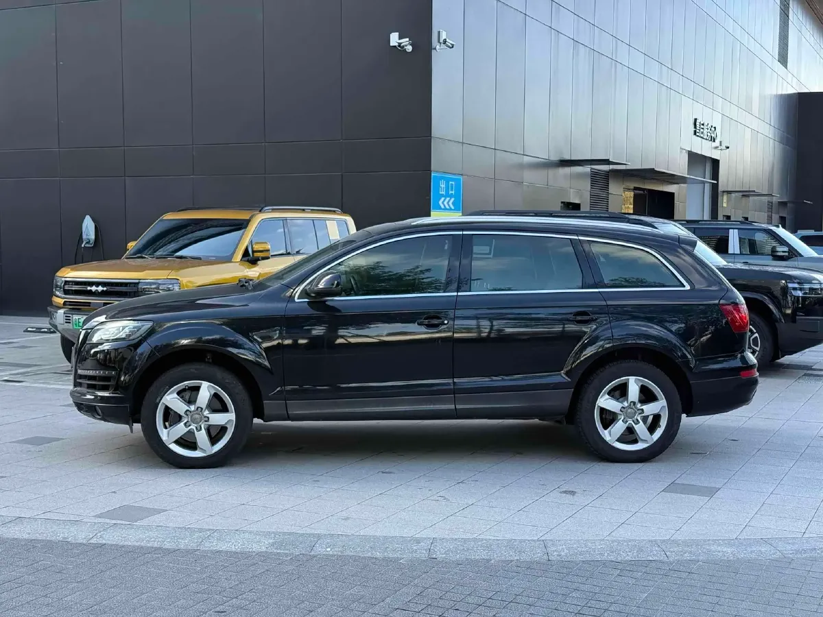 2010 Audi Q7 3.6L 280HP V6 6AT,autocango,china used car exporter,china ev exporter,chinese used car exporter,chinese used ev exporter