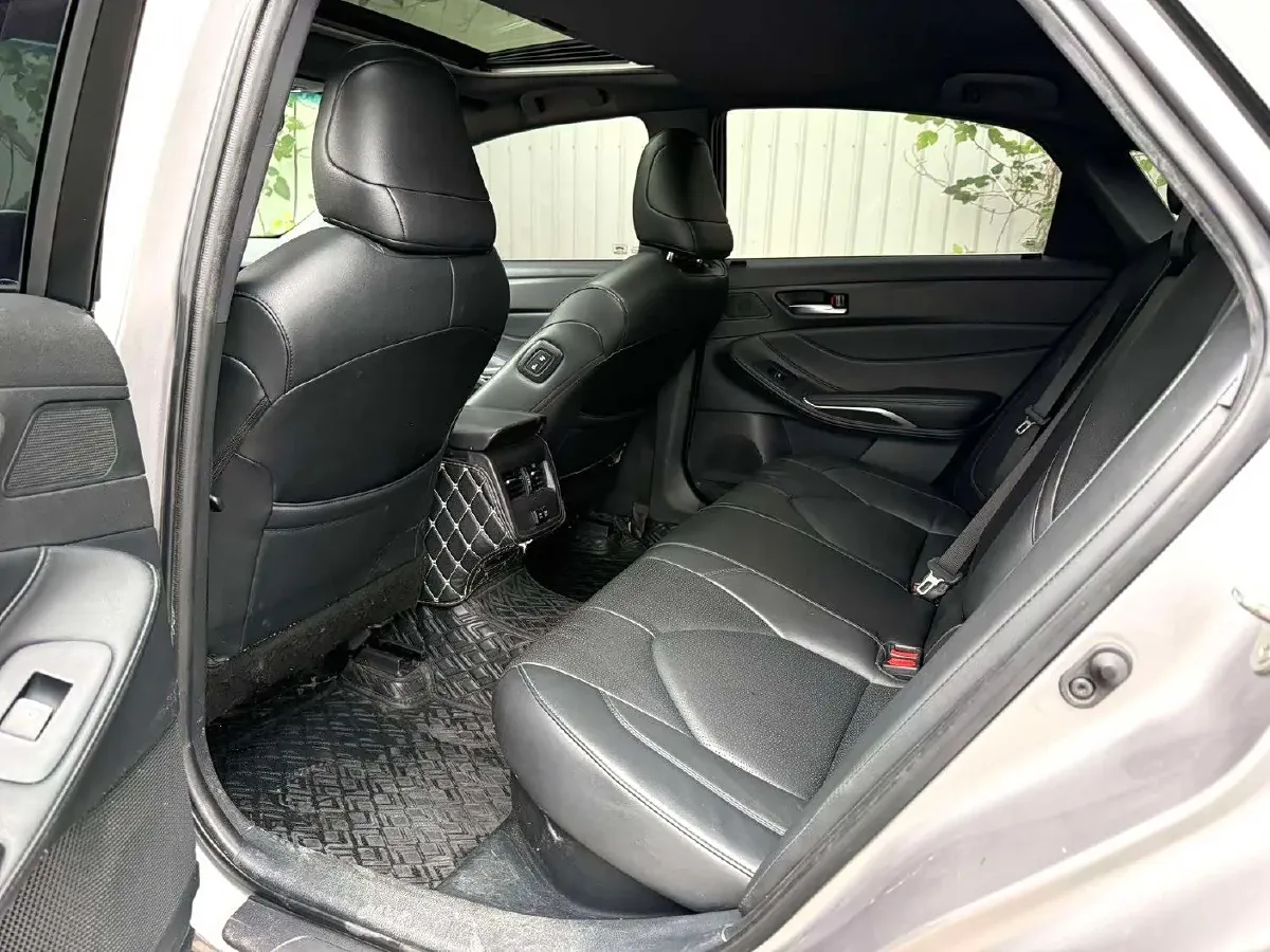 2019 Toyota Avalon 2.5L 178HP L4 E-CVT Hybrid,autocango,china used car exporter,china ev exporter,chinese used car exporter,chinese used ev exporter