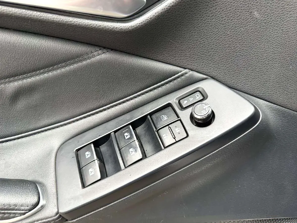 2019 Toyota Avalon 2.5L 178HP L4 E-CVT Hybrid,autocango,china used car exporter,china ev exporter,chinese used car exporter,chinese used ev exporter