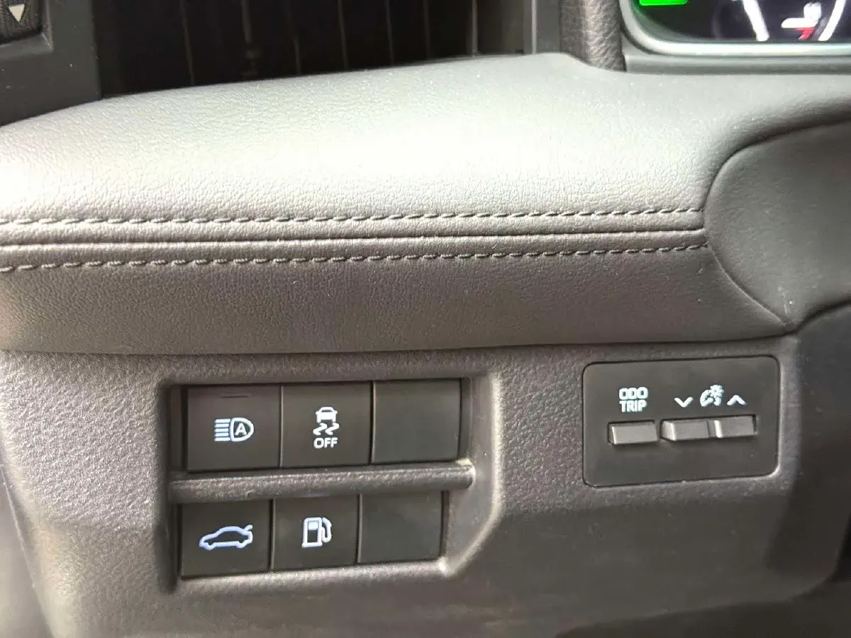 2019 Toyota Avalon 2.5L 178HP L4 E-CVT Hybrid,autocango,china used car exporter,china ev exporter,chinese used car exporter,chinese used ev exporter