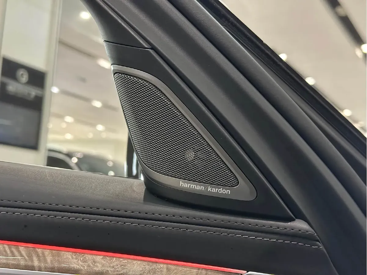 2021 BMW 7 Series 3.0T 340HP L6 8AT,autocango,china used car exporter,china ev exporter,chinese used car exporter,chinese used ev exporter