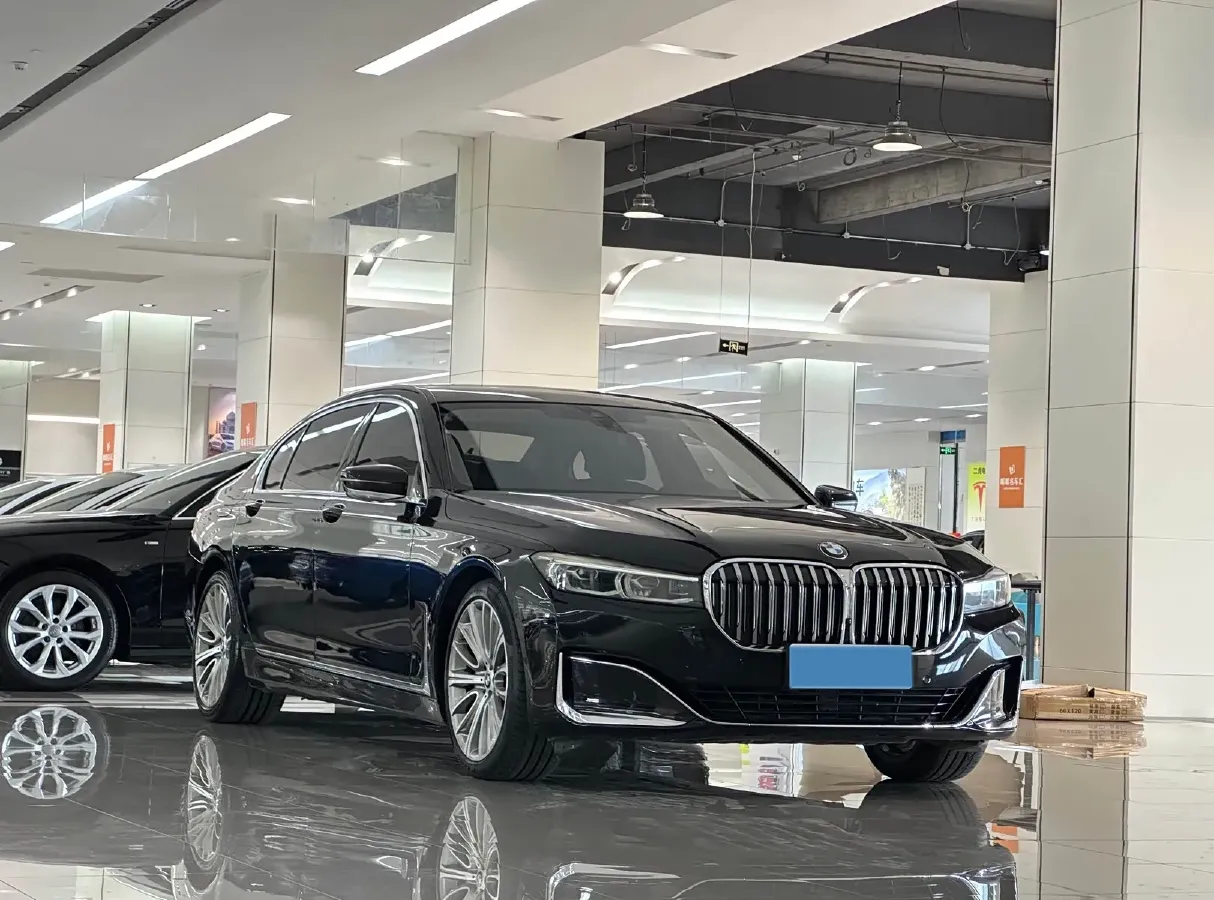 2021 BMW 7 Series 3.0T 340HP L6 8AT,autocango,china used car exporter,china ev exporter,chinese used car exporter,chinese used ev exporter