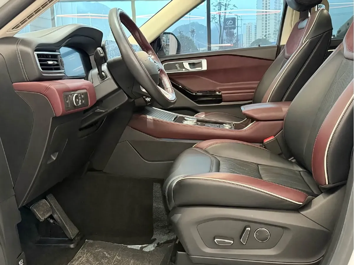 2023 Ford Explorer 2.3T 276HP L4 10AT,autocango,china used car exporter,china ev exporter,chinese used car exporter,chinese used ev exporter