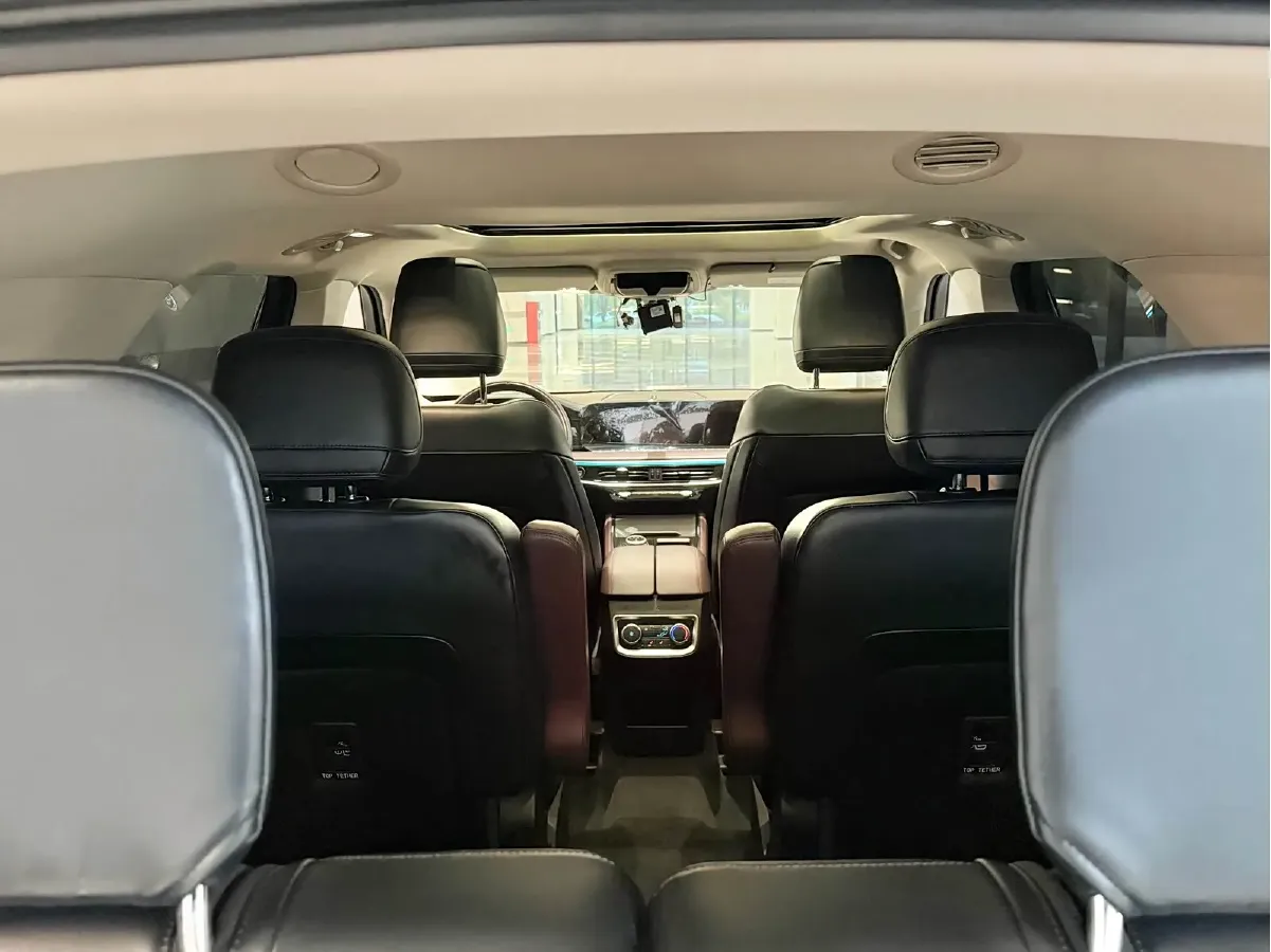 2023 Ford Explorer 2.3T 276HP L4 10AT,autocango,china used car exporter,china ev exporter,chinese used car exporter,chinese used ev exporter