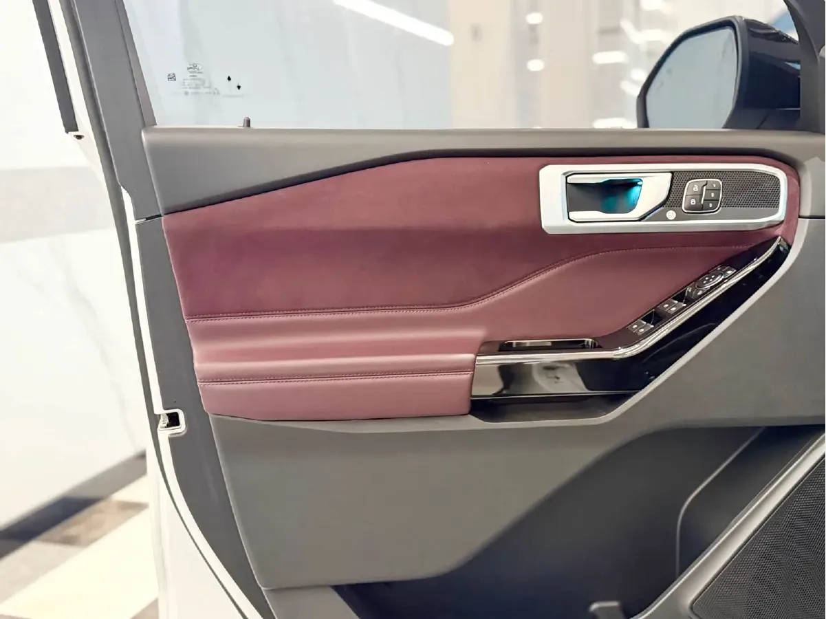 2023 Ford Explorer 2.3T 276HP L4 10AT,autocango,china used car exporter,china ev exporter,chinese used car exporter,chinese used ev exporter