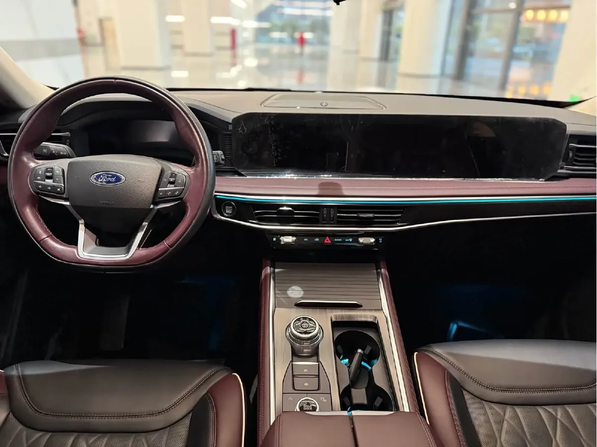 2023 Ford Explorer 2.3T 276HP L4 10AT,autocango,china used car exporter,china ev exporter,chinese used car exporter,chinese used ev exporter