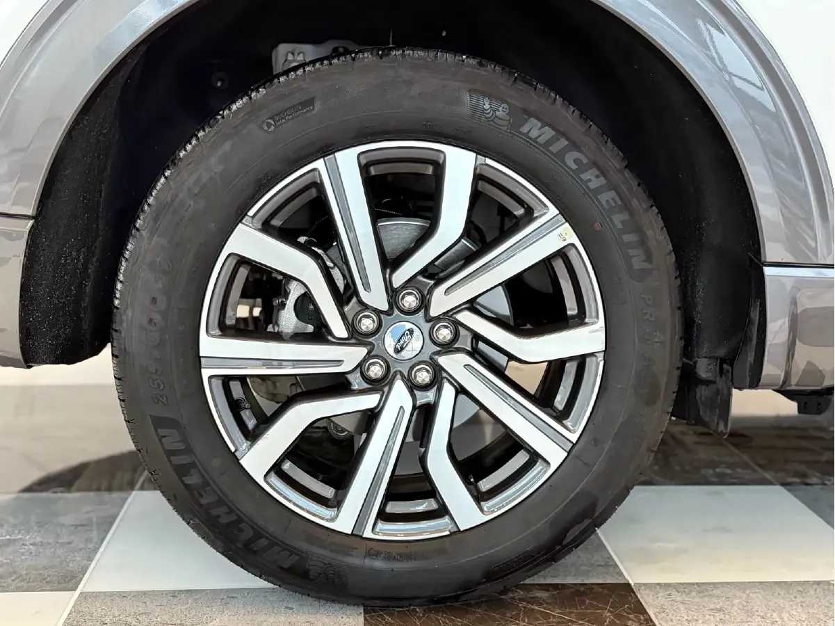 2023 Ford Explorer 2.3T 276HP L4 10AT,autocango,china used car exporter,china ev exporter,chinese used car exporter,chinese used ev exporter