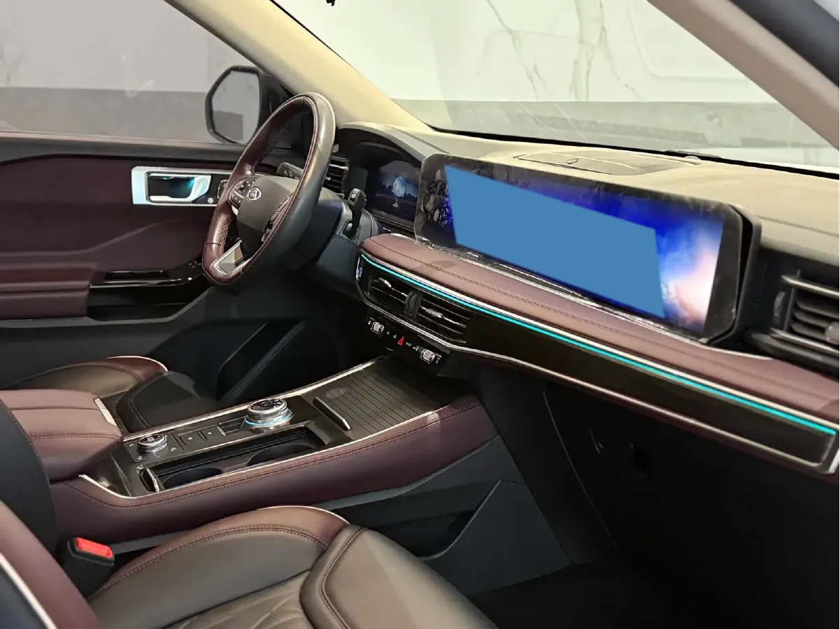 2023 Ford Explorer 2.3T 276HP L4 10AT,autocango,china used car exporter,china ev exporter,chinese used car exporter,chinese used ev exporter