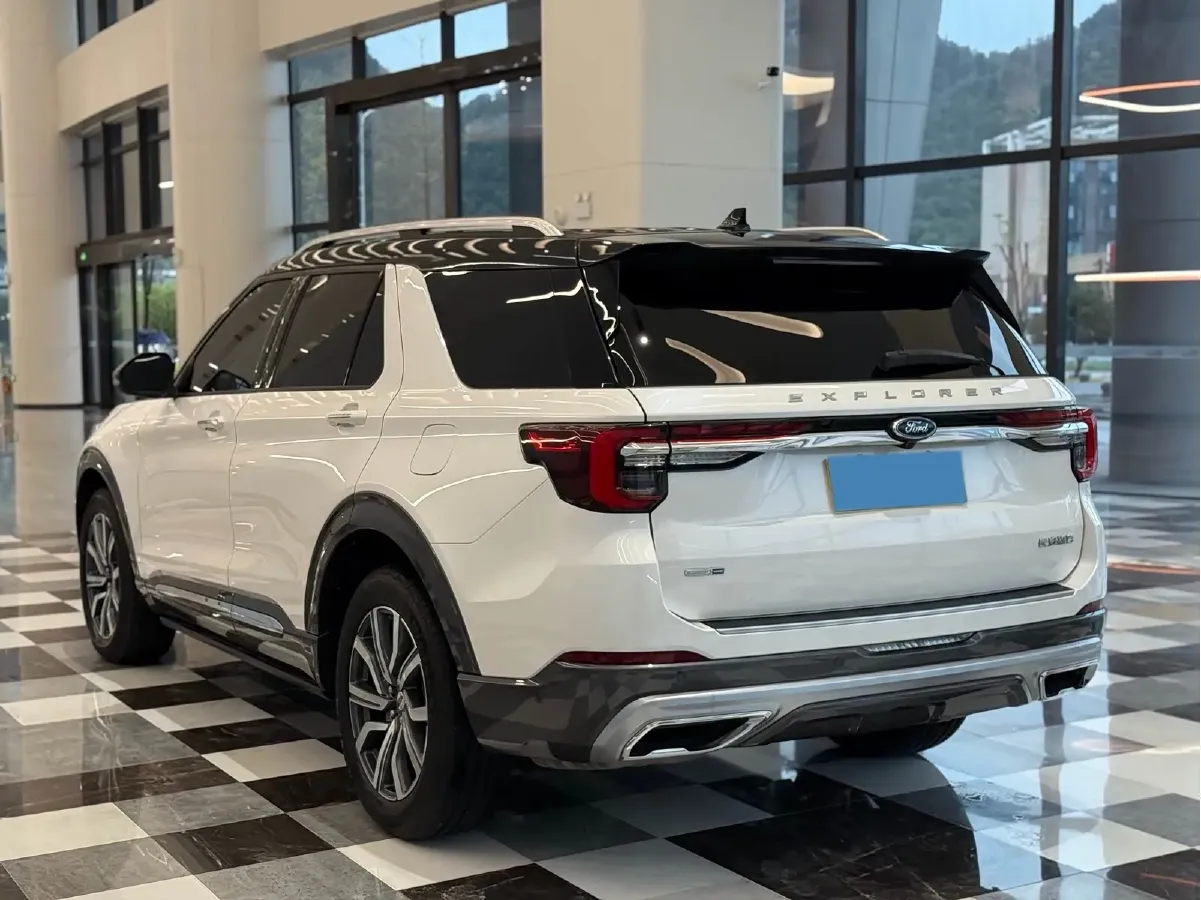 2023 Ford Explorer 2.3T 276HP L4 10AT,autocango,china used car exporter,china ev exporter,chinese used car exporter,chinese used ev exporter