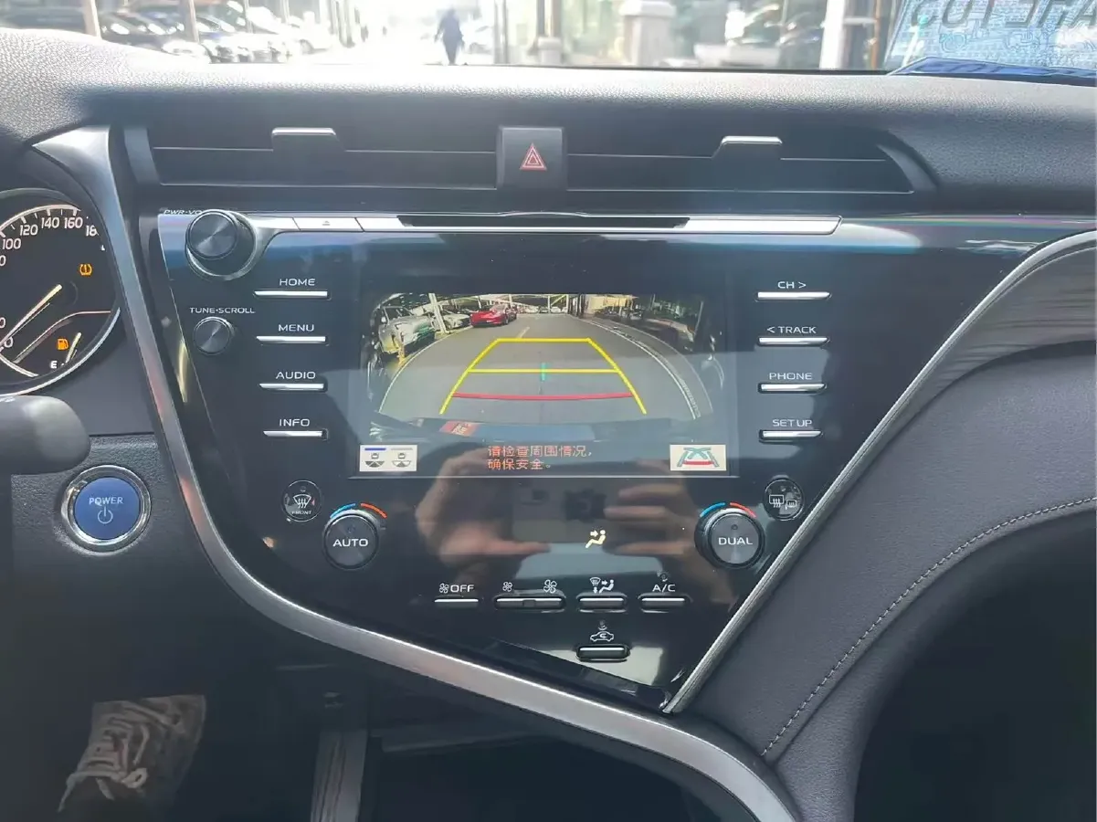 2018 Toyota Camry 2.5L 178HP L4 E-CVT Hybrid,autocango,china used car exporter,china ev exporter,chinese used car exporter,chinese used ev exporter