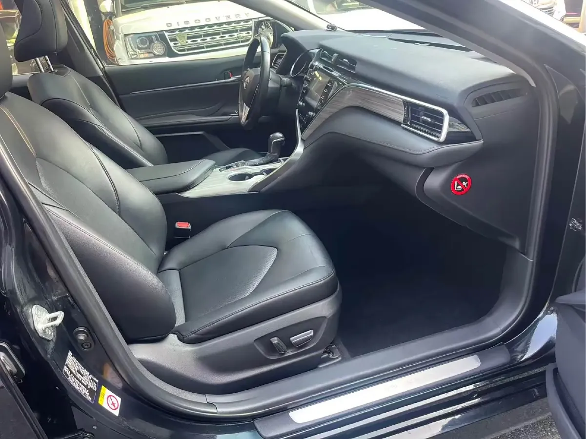 2018 Toyota Camry 2.5L 178HP L4 E-CVT Hybrid,autocango,china used car exporter,china ev exporter,chinese used car exporter,chinese used ev exporter