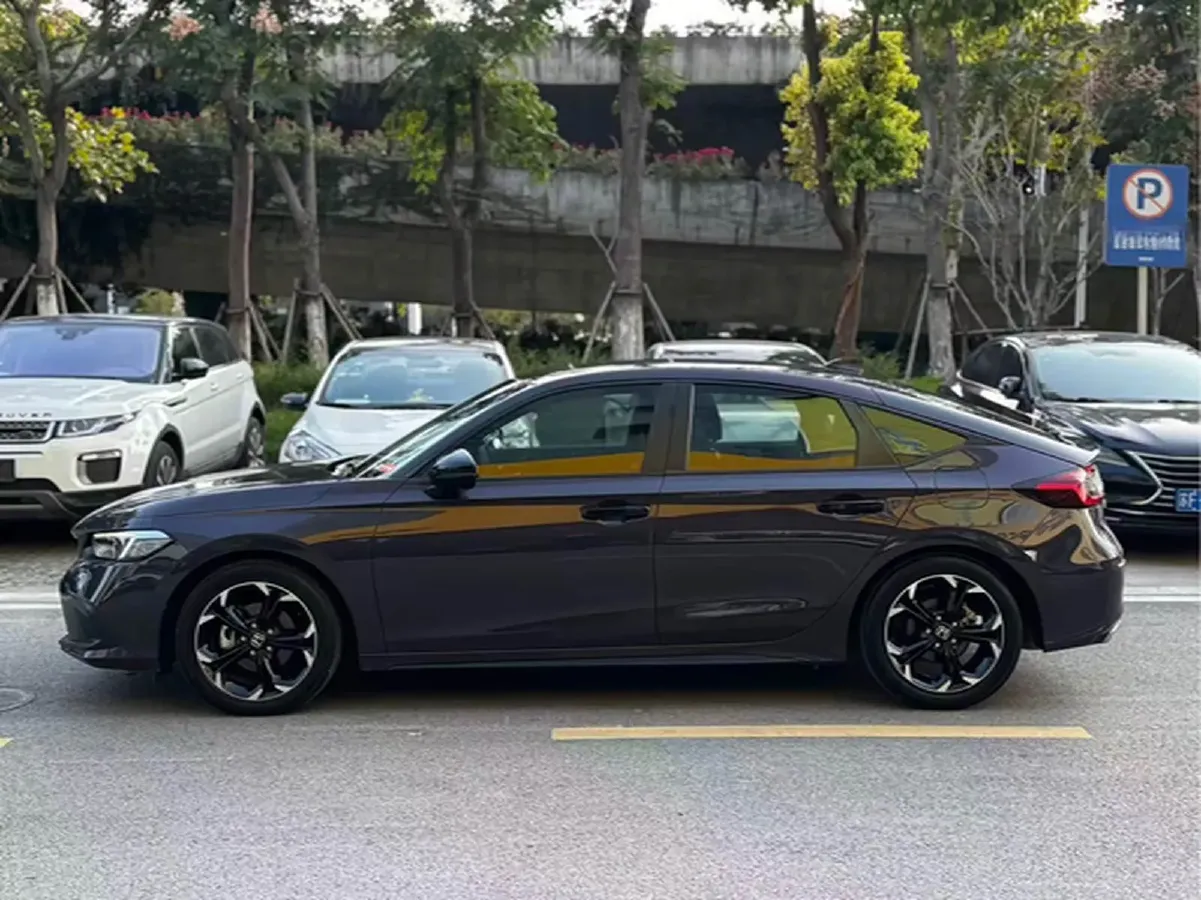 2023 Honda Civic 1.5T 182HP L4 CVT,autocango,china used car exporter,china ev exporter,chinese used car exporter,chinese used ev exporter