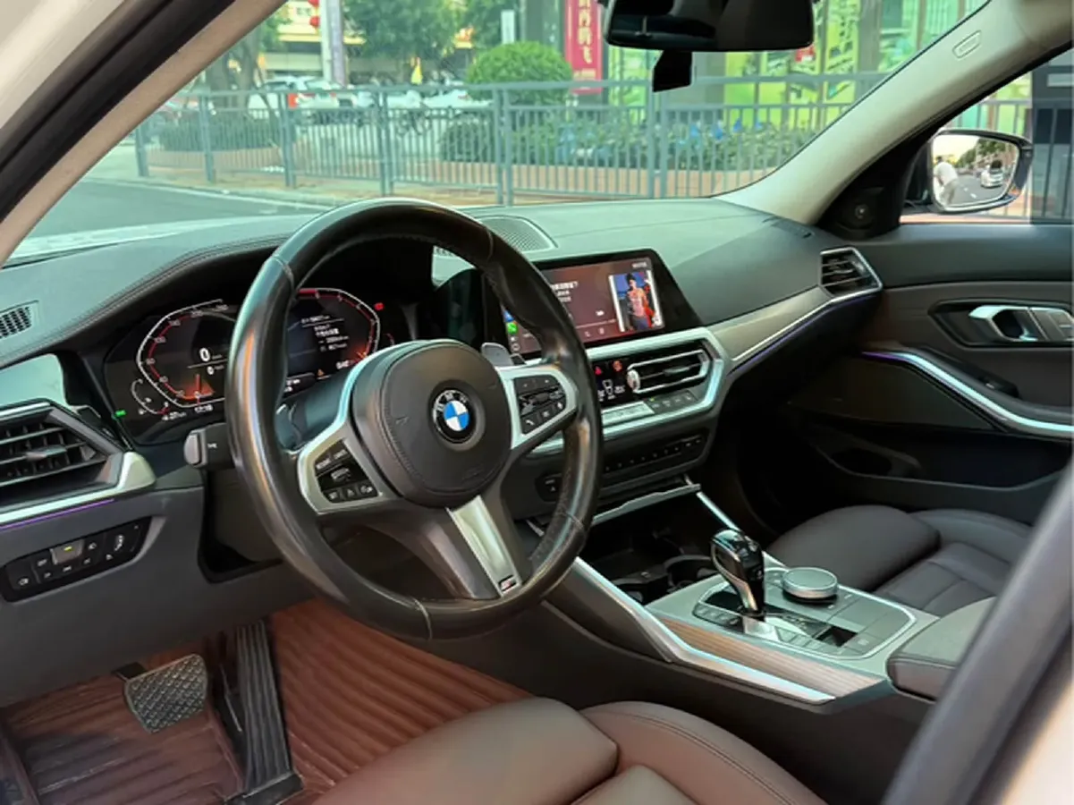 2020 BMW 3 Series 2.0T 184HP L4 8AT,autocango,china used car exporter,china ev exporter,chinese used car exporter,chinese used ev exporter
