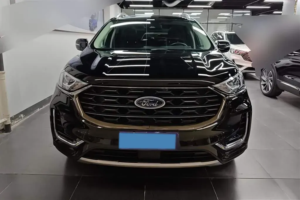 2021 Ford Edge 2.0T 245HP L4 8AT,autocango,china used car exporter,china ev exporter,chinese used car exporter,chinese used ev exporter