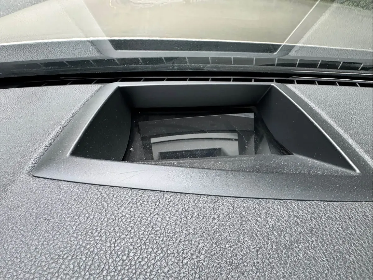 2014 BMW 7 Series 3.0L 258HP L6 8AT,autocango,china used car exporter,china ev exporter,chinese used car exporter,chinese used ev exporter