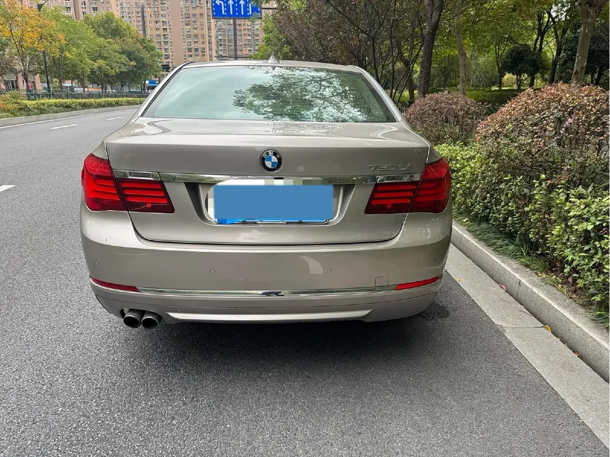 2014 BMW 7 Series 3.0L 258HP L6 8AT,autocango,china used car exporter,china ev exporter,chinese used car exporter,chinese used ev exporter