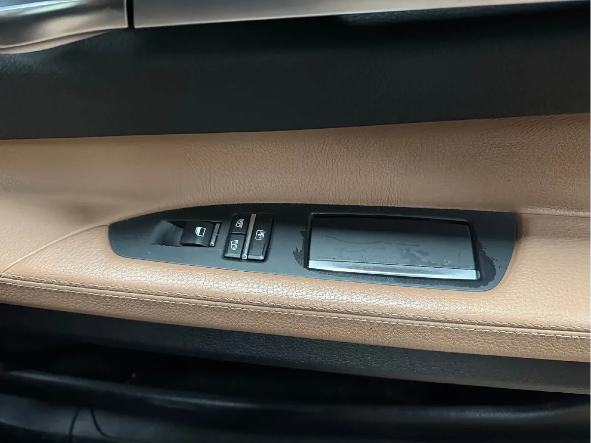 2014 BMW 7 Series 3.0L 258HP L6 8AT,autocango,china used car exporter,china ev exporter,chinese used car exporter,chinese used ev exporter