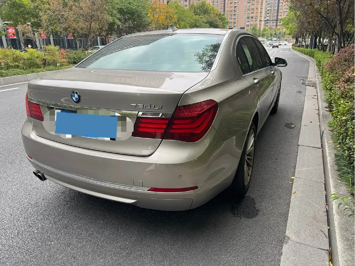 2014 BMW 7 Series 3.0L 258HP L6 8AT,autocango,china used car exporter,china ev exporter,chinese used car exporter,chinese used ev exporter