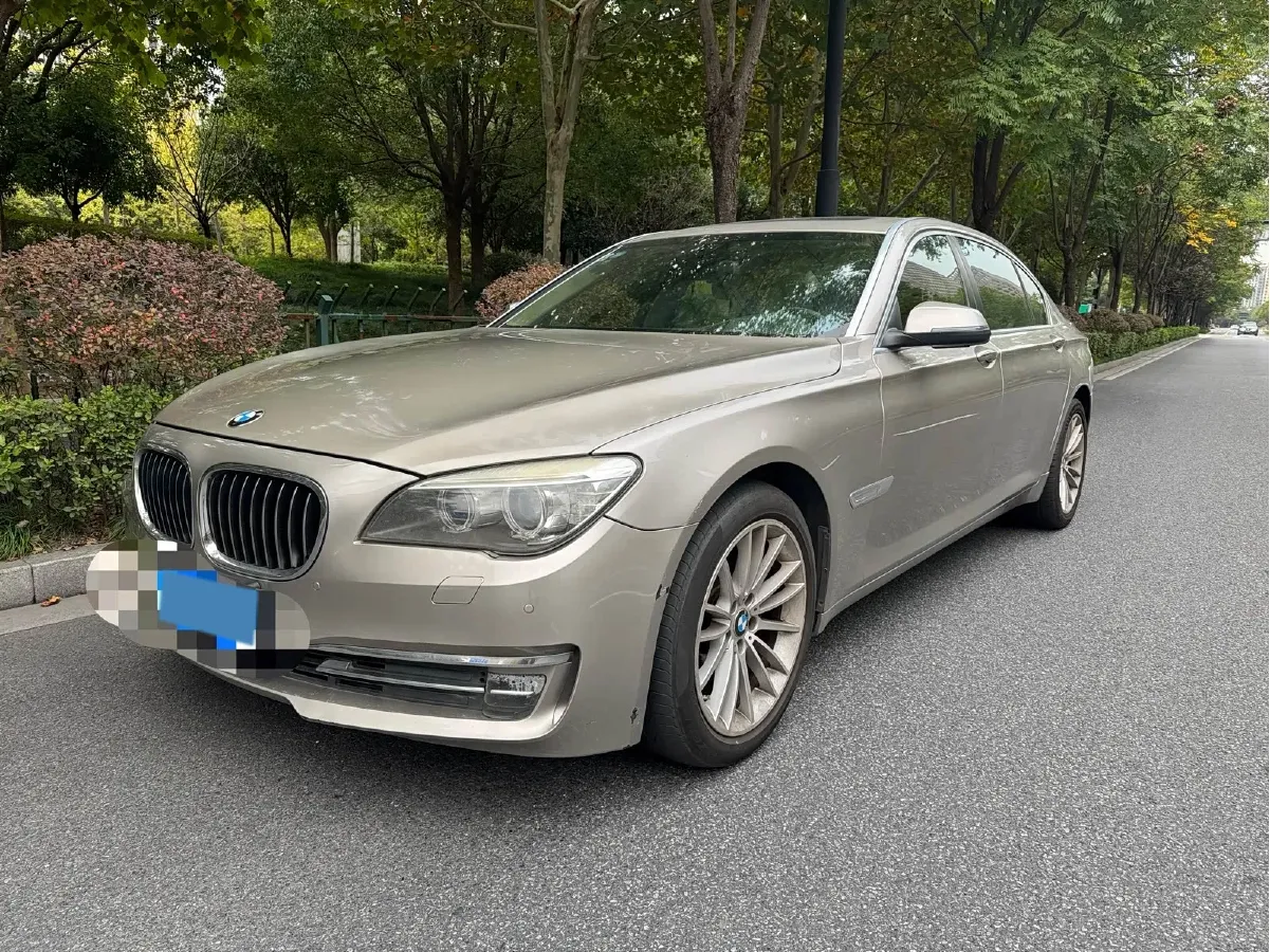 2014 BMW 7 Series 3.0L 258HP L6 8AT,autocango,china used car exporter,china ev exporter,chinese used car exporter,chinese used ev exporter