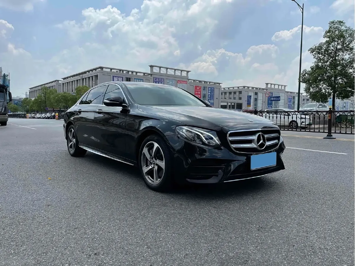 2018 Mercedes-Benz E Class 2.0T 245HP L4 9AT,autocango,china used car exporter,china ev exporter,chinese used car exporter,chinese used ev exporter