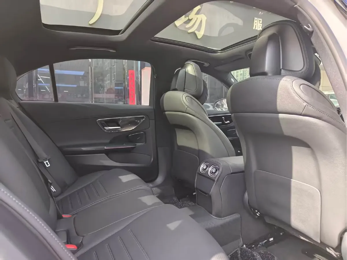 2025 Mercedes-Benz C Class 1.5T 204HP L4 9AT,autocango,china used car exporter,china ev exporter,chinese used car exporter,chinese used ev exporter