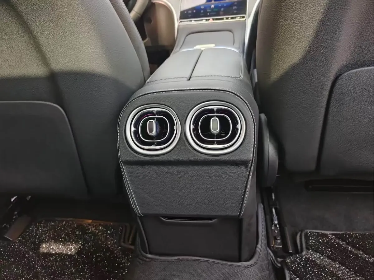 2025 Mercedes-Benz C Class 1.5T 204HP L4 9AT,autocango,china used car exporter,china ev exporter,chinese used car exporter,chinese used ev exporter