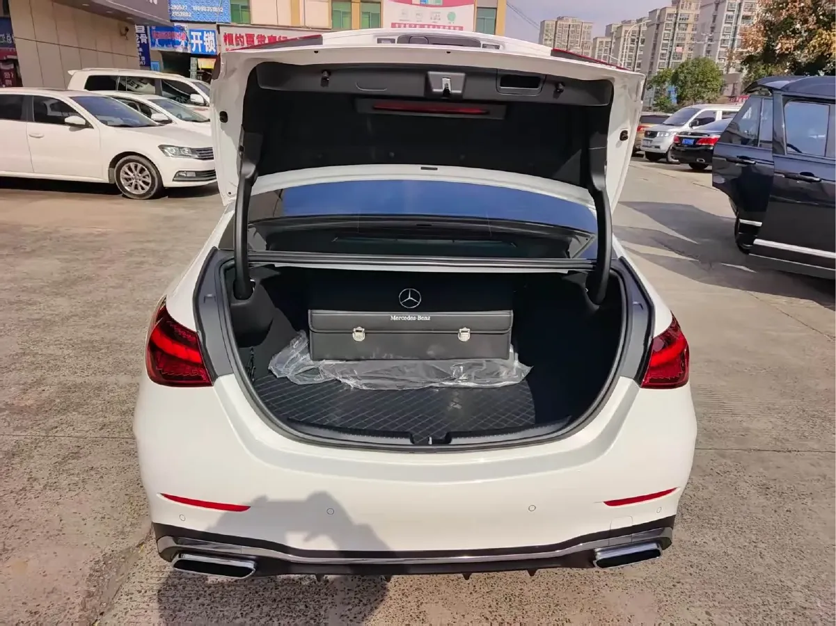 2025 Mercedes-Benz C Class 1.5T 204HP L4 9AT,autocango,china used car exporter,china ev exporter,chinese used car exporter,chinese used ev exporter