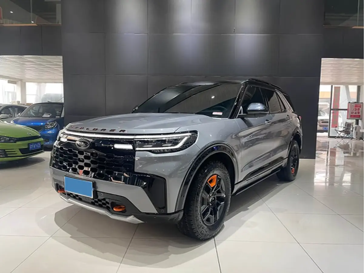 2023 Ford Explorer 2.3T 276HP L4 10AT