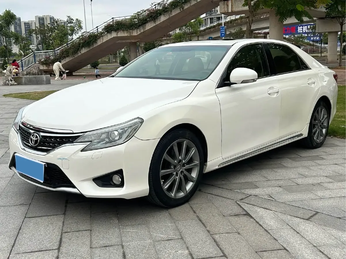2013 Toyota Reiz 2.5L 193HP V6 6AT,autocango,china used car exporter,china ev exporter,chinese used car exporter,chinese used ev exporter