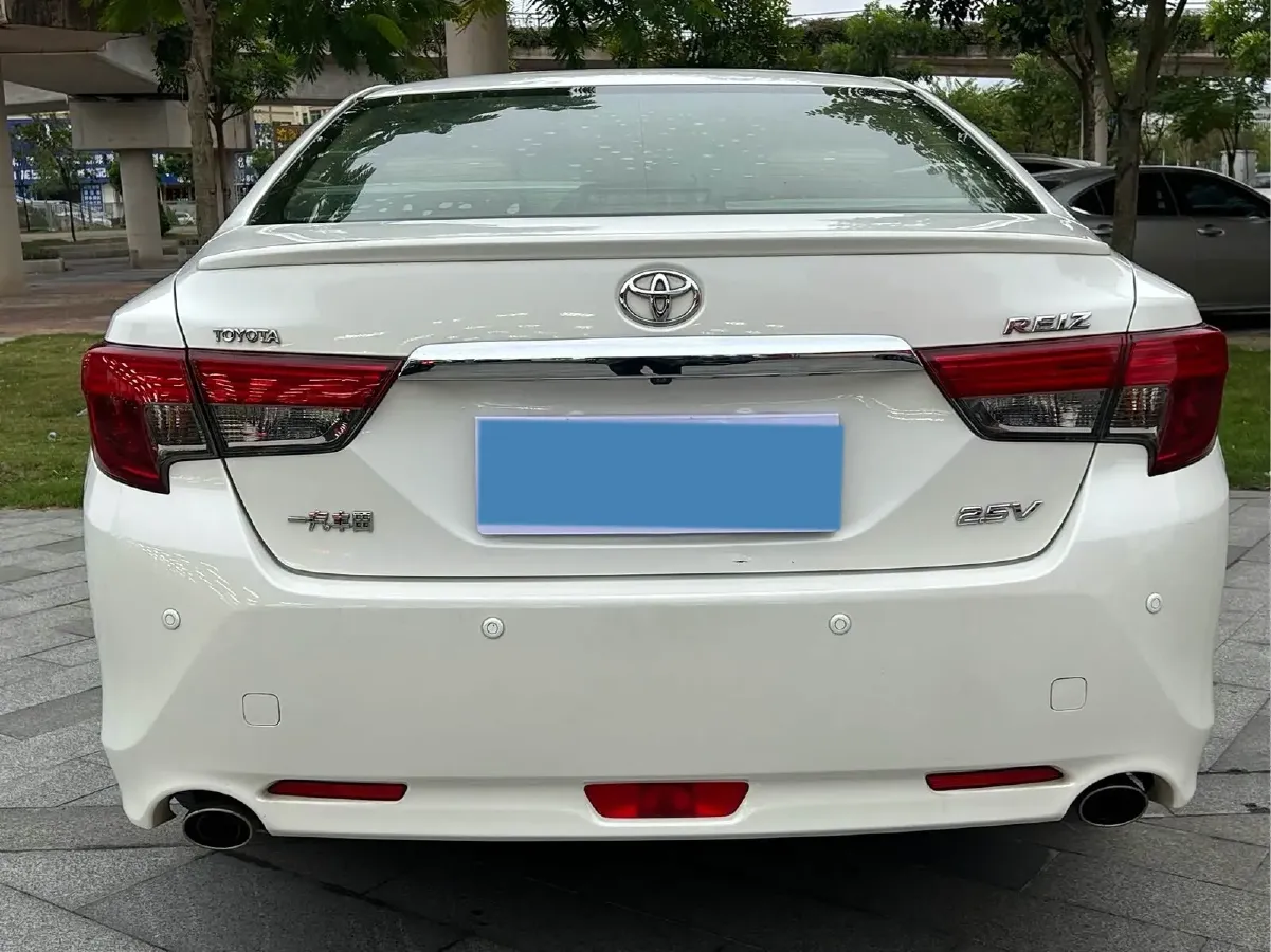 2013 Toyota Reiz 2.5L 193HP V6 6AT,autocango,china used car exporter,china ev exporter,chinese used car exporter,chinese used ev exporter