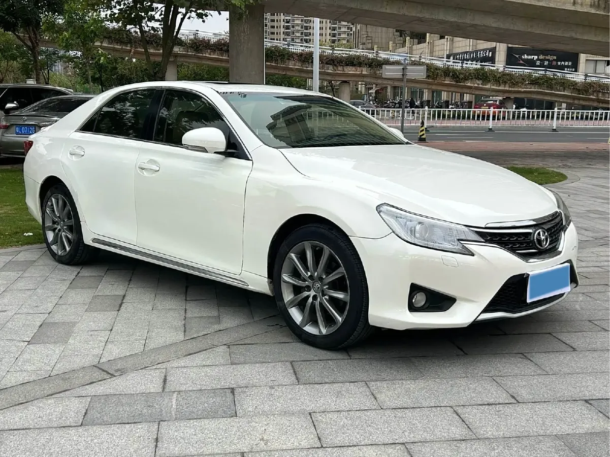 2013 Toyota Reiz 2.5L 193HP V6 6AT,autocango,china used car exporter,china ev exporter,chinese used car exporter,chinese used ev exporter