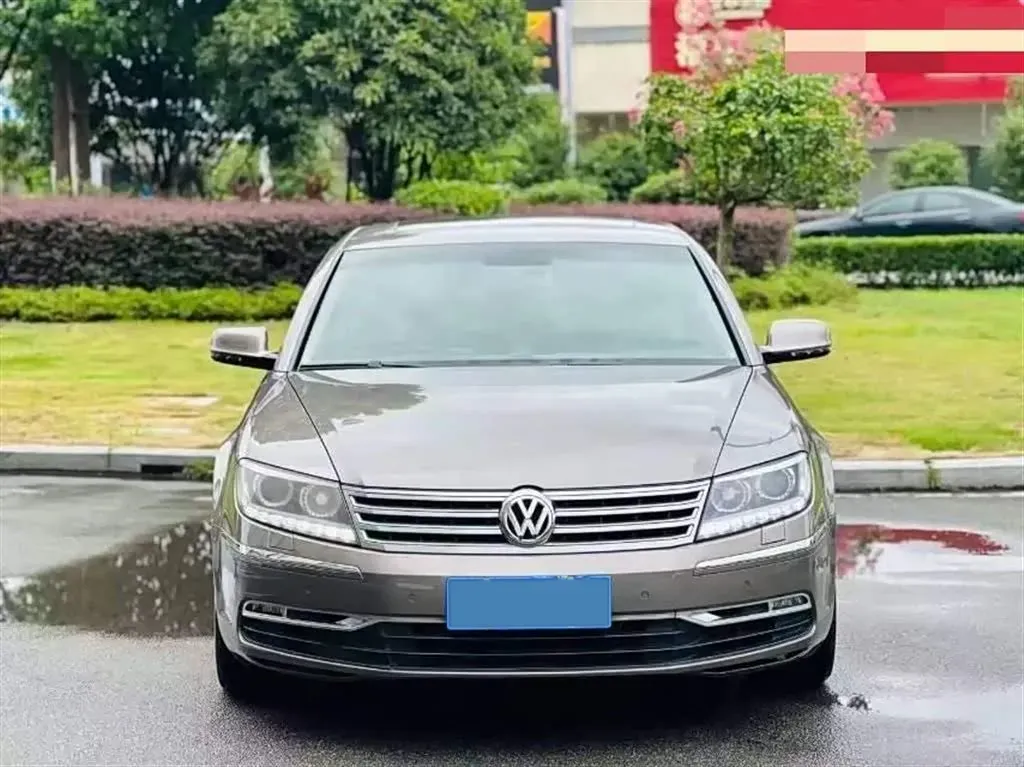 2012 Volkswagen Pheaton 3.0L 250HP V6 6AT,autocango,china used car exporter,china ev exporter,chinese used car exporter,chinese used ev exporter