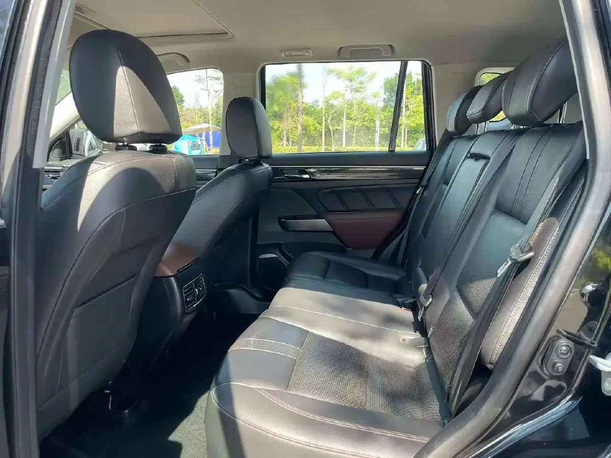 2017 GAC Trumpchi GS7 1.8T 188HP L4 6AT,autocango,china used car exporter,china ev exporter,chinese used car exporter,chinese used ev exporter