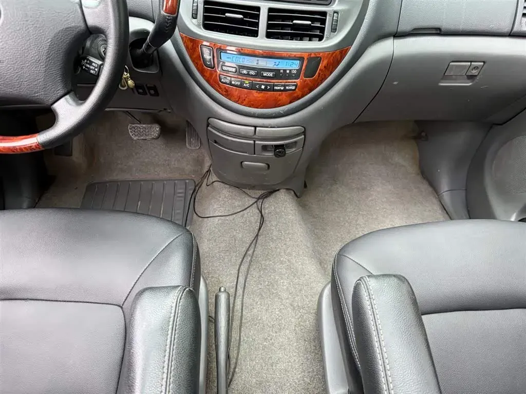 2004 Toyota Previa 2.4L 156HP L4 4AT,autocango,china used car exporter,china ev exporter,chinese used car exporter,chinese used ev exporter