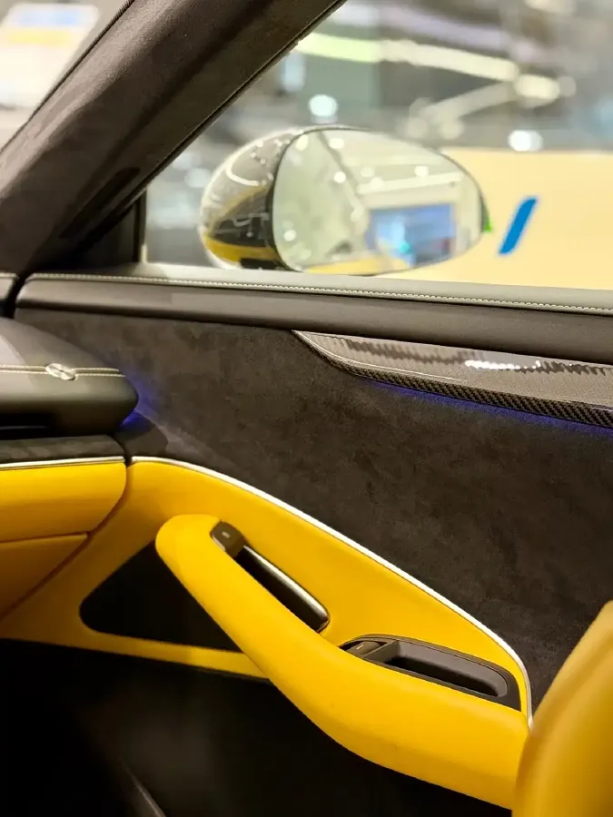 2025 MI SU7 Ultra BEV 93.7KWH,autocango,china used car exporter,china ev exporter,chinese used car exporter,chinese used ev exporter