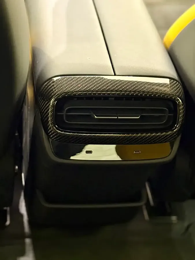 2025 MI SU7 Ultra BEV 93.7KWH,autocango,china used car exporter,china ev exporter,chinese used car exporter,chinese used ev exporter