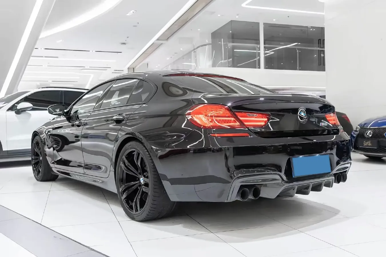 2013 BMW M6 4.4T 560HP V8 7DCT,autocango,china used car exporter,china ev exporter,chinese used car exporter,chinese used ev exporter
