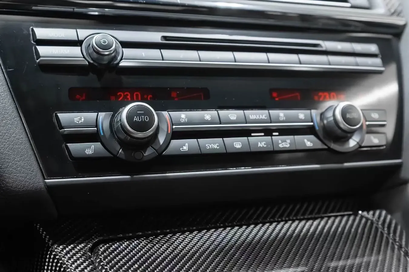 2013 BMW M6 4.4T 560HP V8 7DCT,autocango,china used car exporter,china ev exporter,chinese used car exporter,chinese used ev exporter