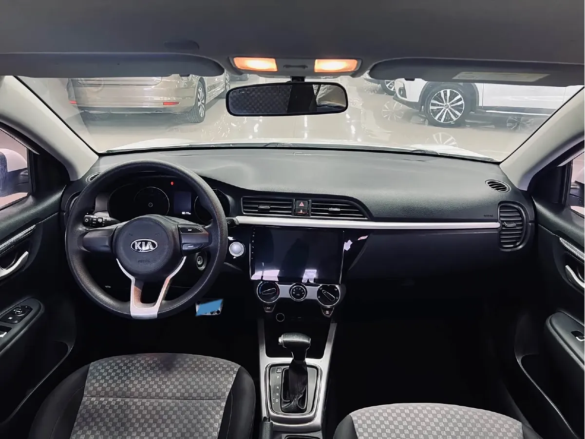 2017 Kia K2 1.4L 100HP L4 6AT,autocango,china used car exporter,china ev exporter,chinese used car exporter,chinese used ev exporter