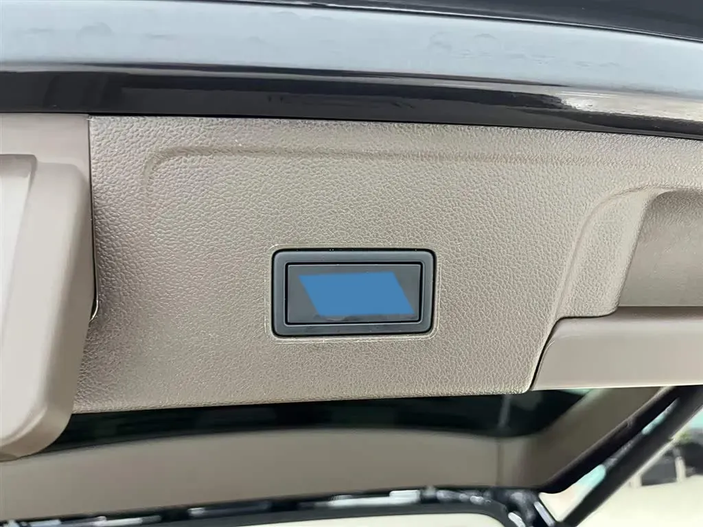 2024 Volkswagen Viloran 2.0T 220HP L4 7DCT,autocango,china used car exporter,china ev exporter,chinese used car exporter,chinese used ev exporter