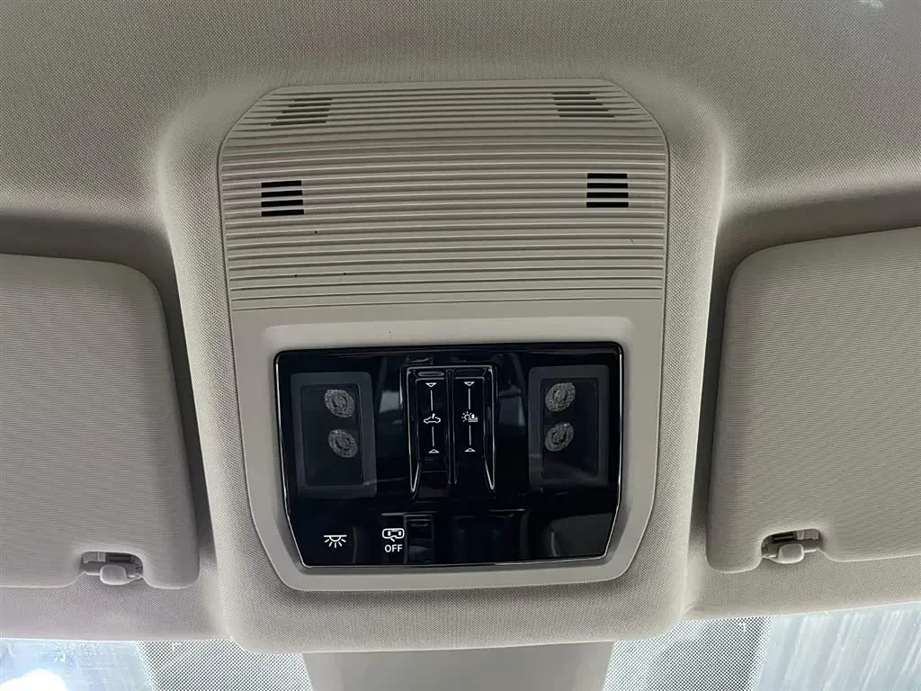 2024 Volkswagen Viloran 2.0T 220HP L4 7DCT,autocango,china used car exporter,china ev exporter,chinese used car exporter,chinese used ev exporter