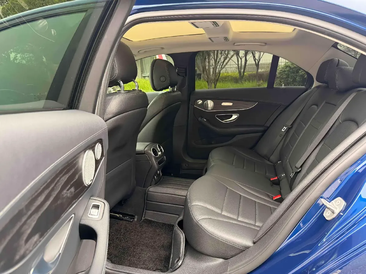 2021 Mercedes-Benz C Class 1.5T 184HP L4 9AT,autocango,china used car exporter,china ev exporter,chinese used car exporter,chinese used ev exporter