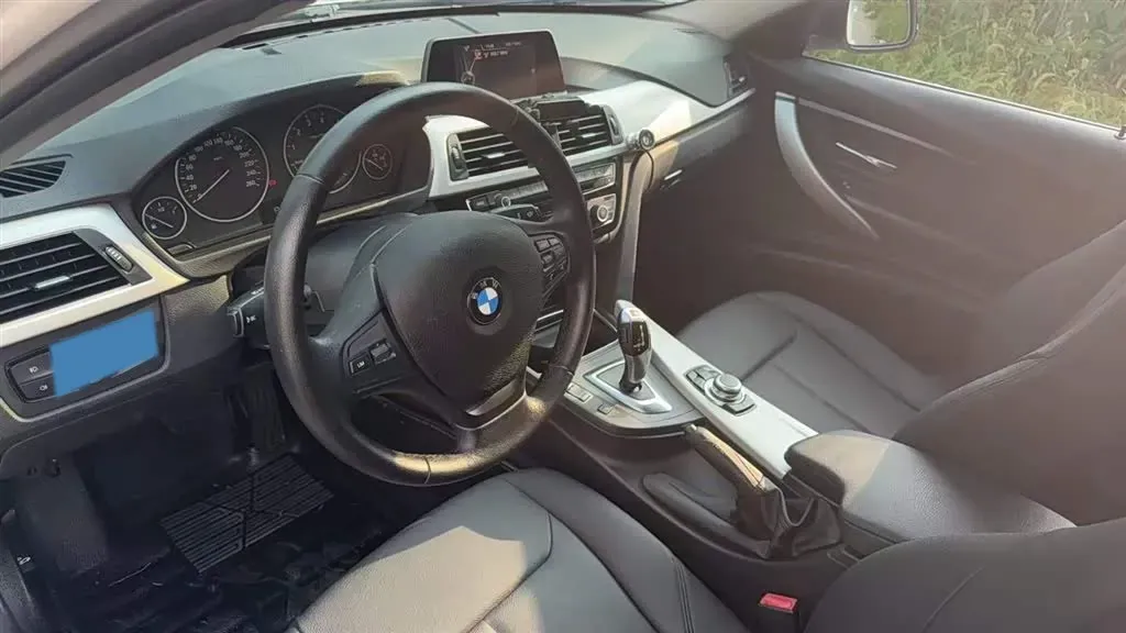 2016 BMW 3 Series 2.0T 184HP L4 8AT,autocango,china used car exporter,china ev exporter,chinese used car exporter,chinese used ev exporter