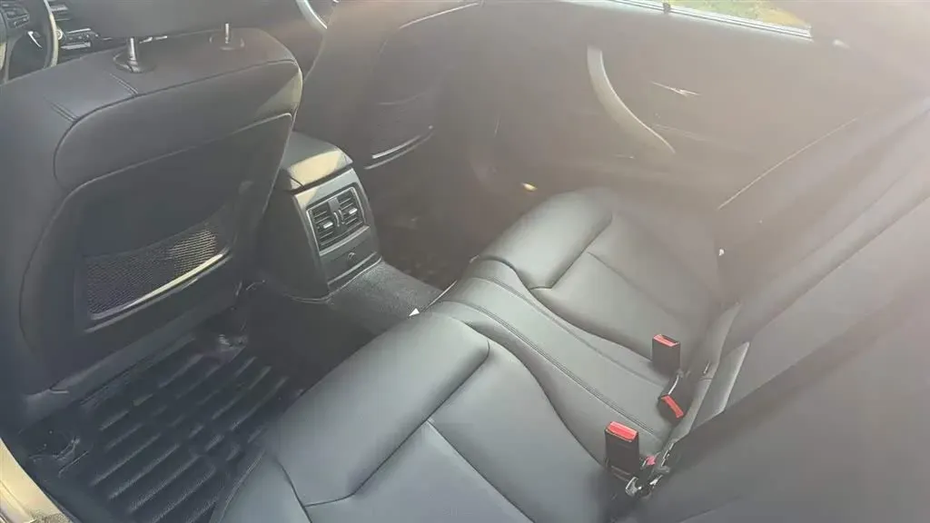 2016 BMW 3 Series 2.0T 184HP L4 8AT,autocango,china used car exporter,china ev exporter,chinese used car exporter,chinese used ev exporter