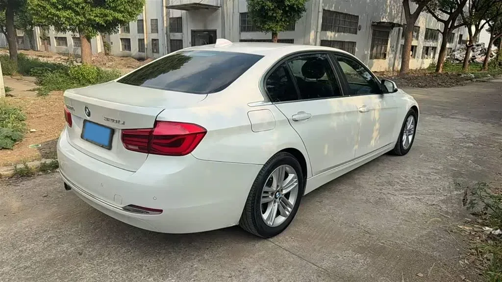 2016 BMW 3 Series 2.0T 184HP L4 8AT,autocango,china used car exporter,china ev exporter,chinese used car exporter,chinese used ev exporter