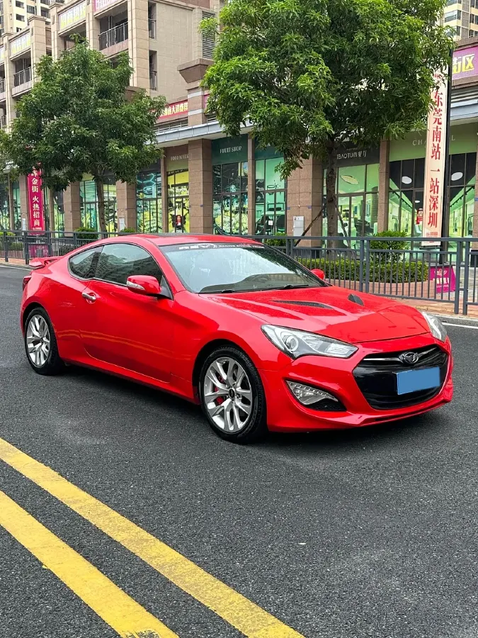 2012 Hyundai Rohens-Coupe 2.0T 260HP L4 8AT,autocango,china used car exporter,china ev exporter,chinese used car exporter,chinese used ev exporter