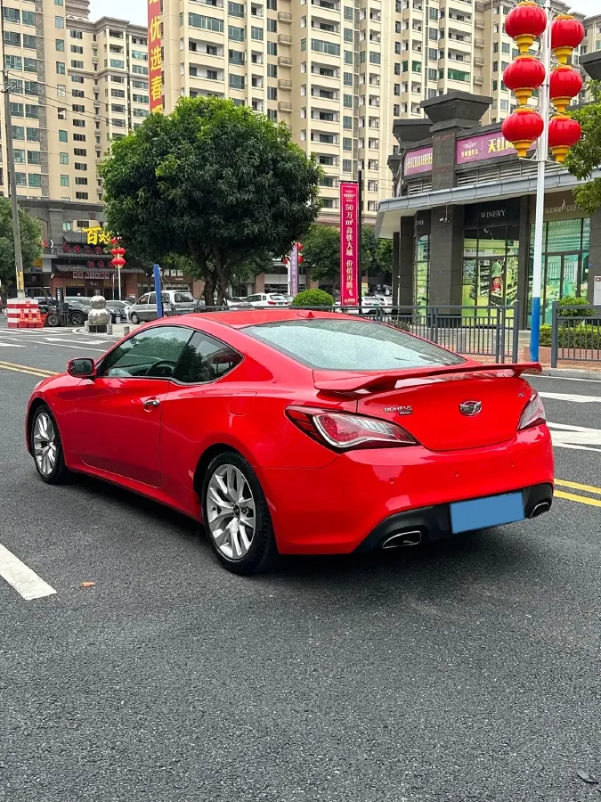 2012 Hyundai Rohens-Coupe 2.0T 260HP L4 8AT,autocango,china used car exporter,china ev exporter,chinese used car exporter,chinese used ev exporter