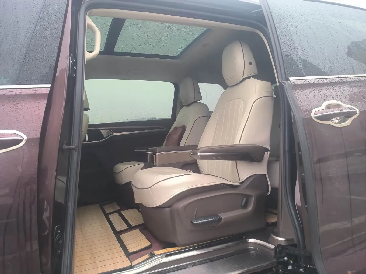 2020 Volkswagen Viloran 2.0T 186HP L4 7DCT,autocango,china used car exporter,china ev exporter,chinese used car exporter,chinese used ev exporter