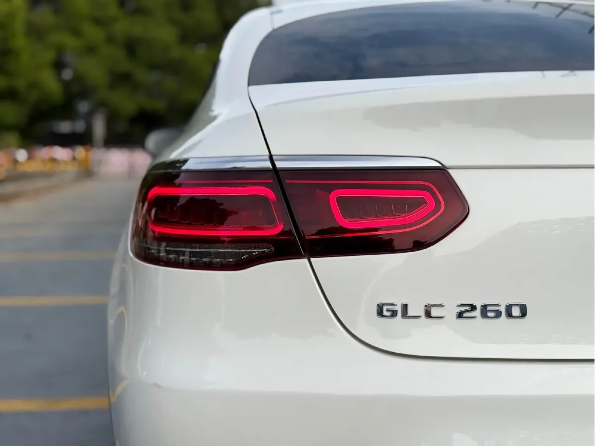 2021 Mercedes-Benz GLC Coupe 2.0T 197HP L4 9AT,autocango,china used car exporter,china ev exporter,chinese used car exporter,chinese used ev exporter