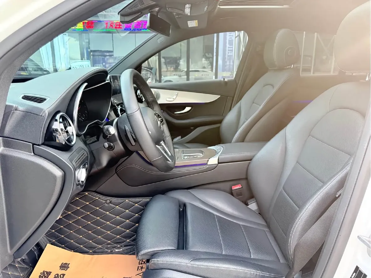 2021 Mercedes-Benz GLC Coupe 2.0T 197HP L4 9AT,autocango,china used car exporter,china ev exporter,chinese used car exporter,chinese used ev exporter